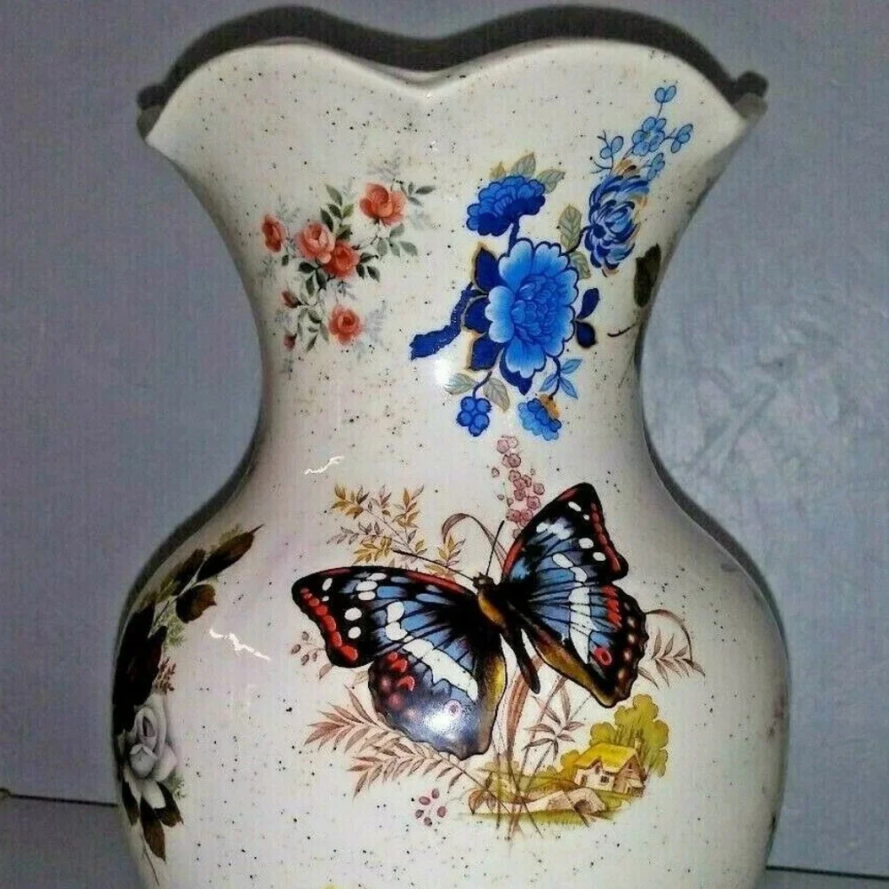 Vintage gorgeous vase